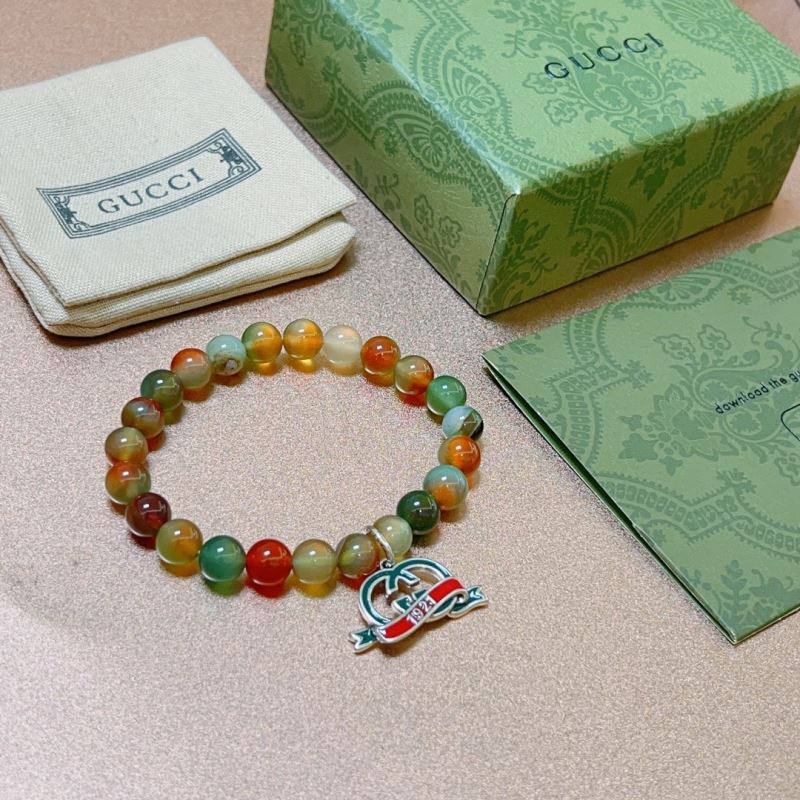 G*u*i bracelets